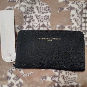 Adrienne Vittadini  Wallet